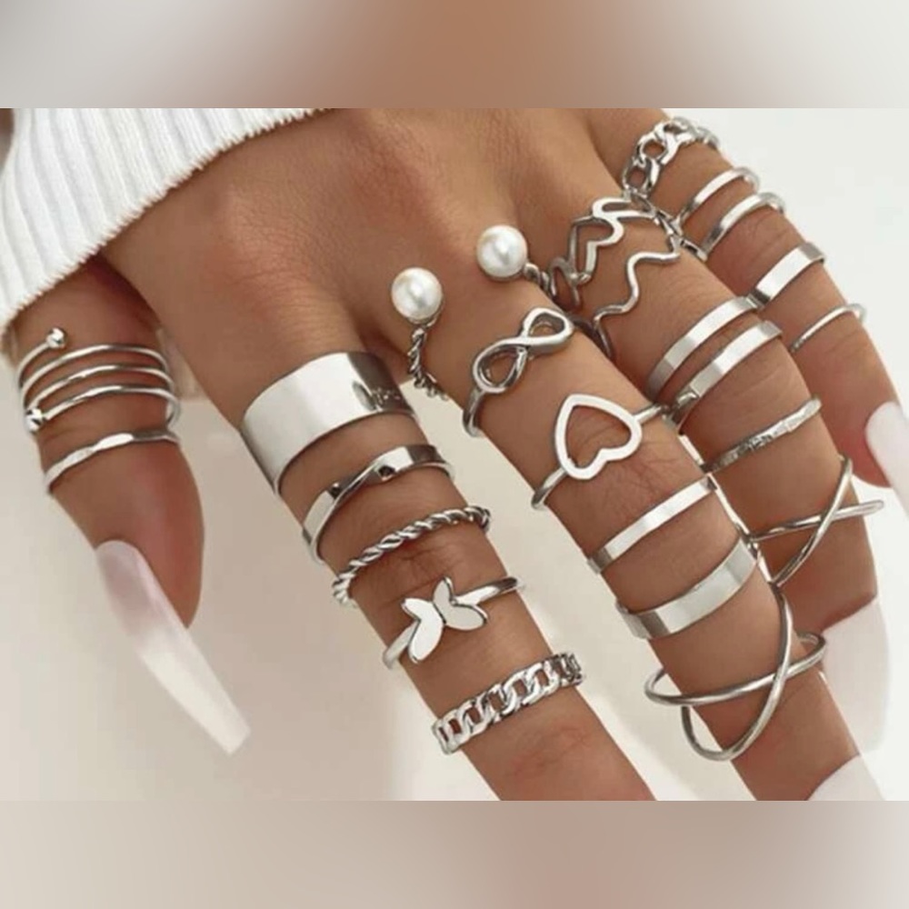 Rings 22 pieces silver